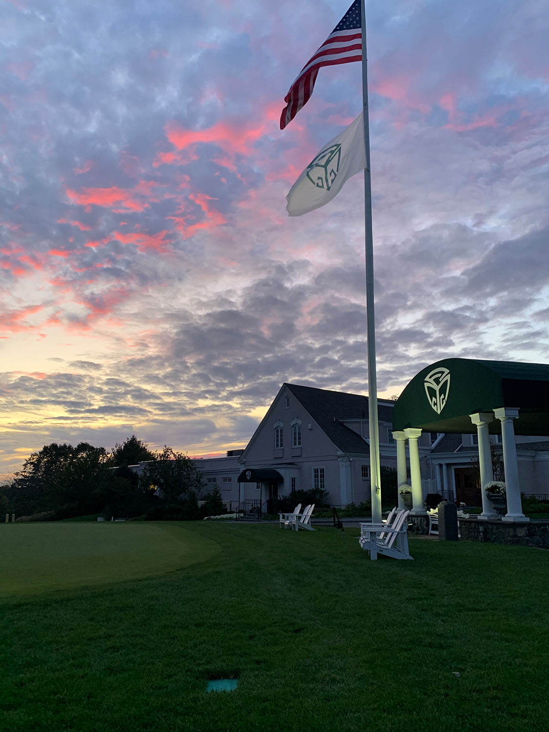 clubhouse_red_sky